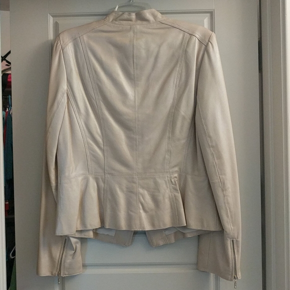 Jacket - Picture 2 of 3